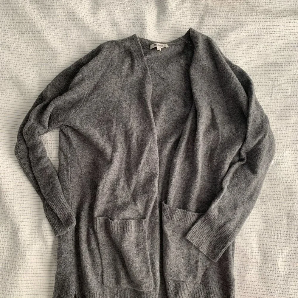 Madewell Kent Cardigan Sweater in Coziest Yarn - Picture 2 of 5